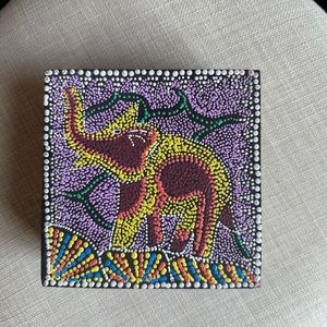 Multi-colored elephant box